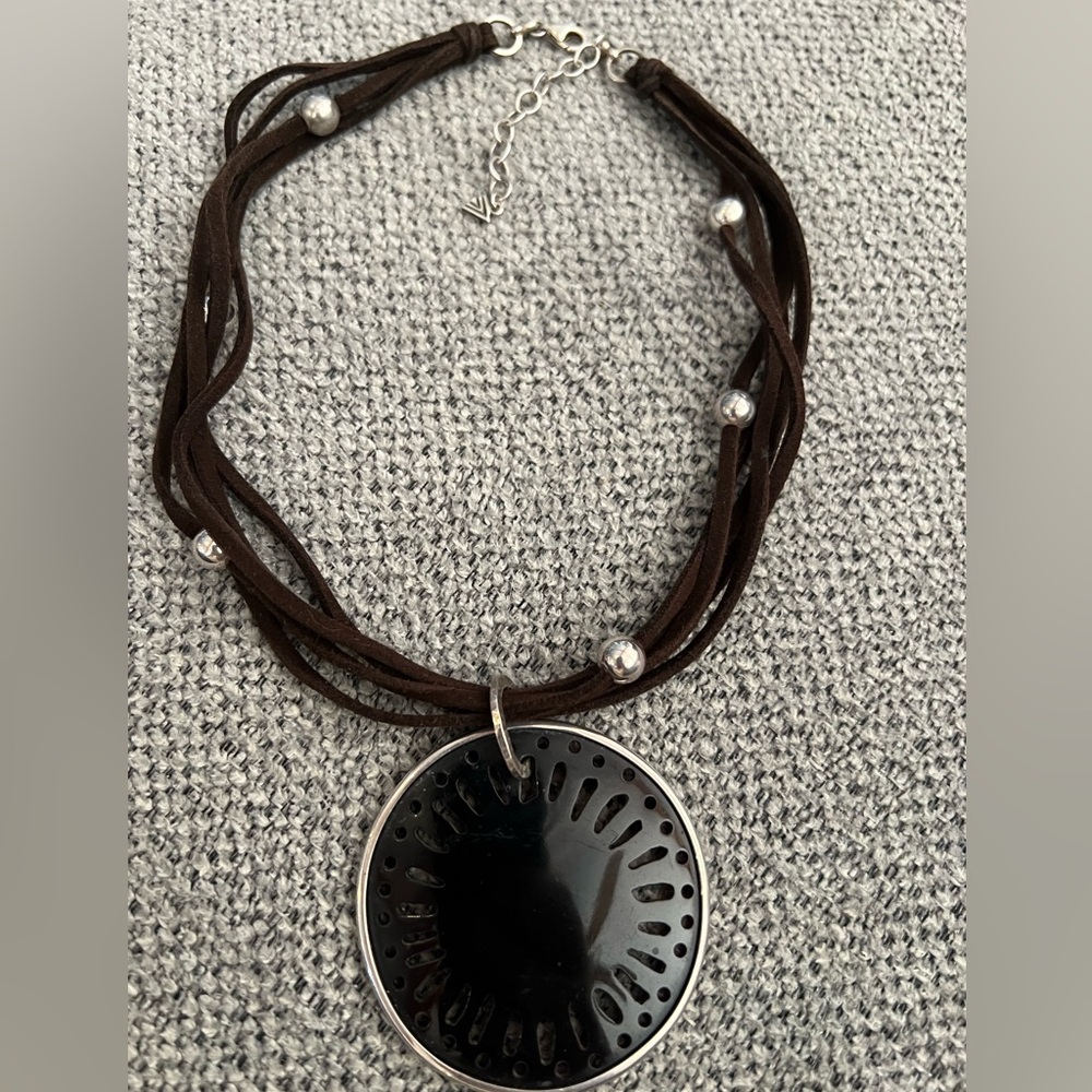 Silpada N1433 pen shell pendant